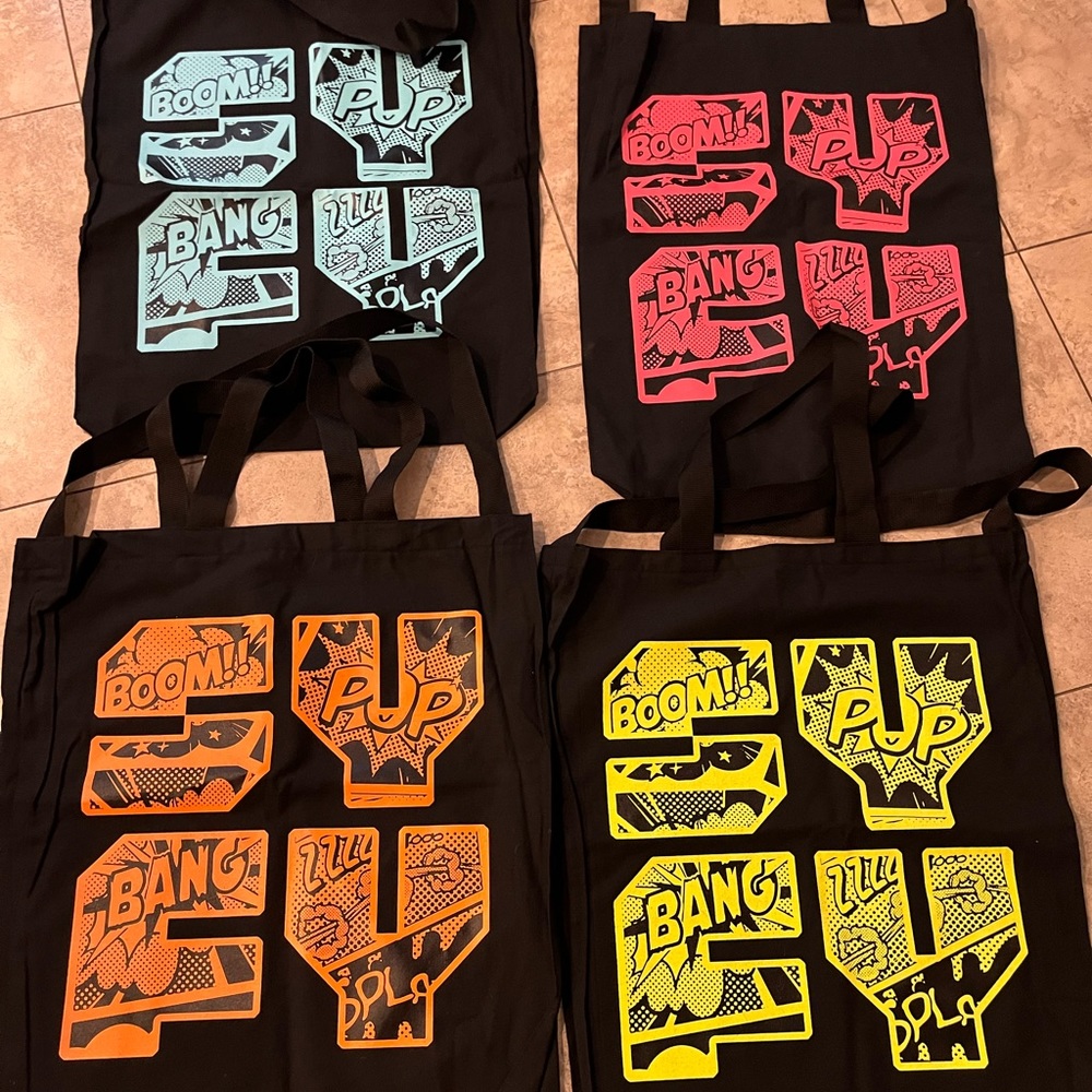 Comic Com 2022 Celebrity NBC Grab Bags